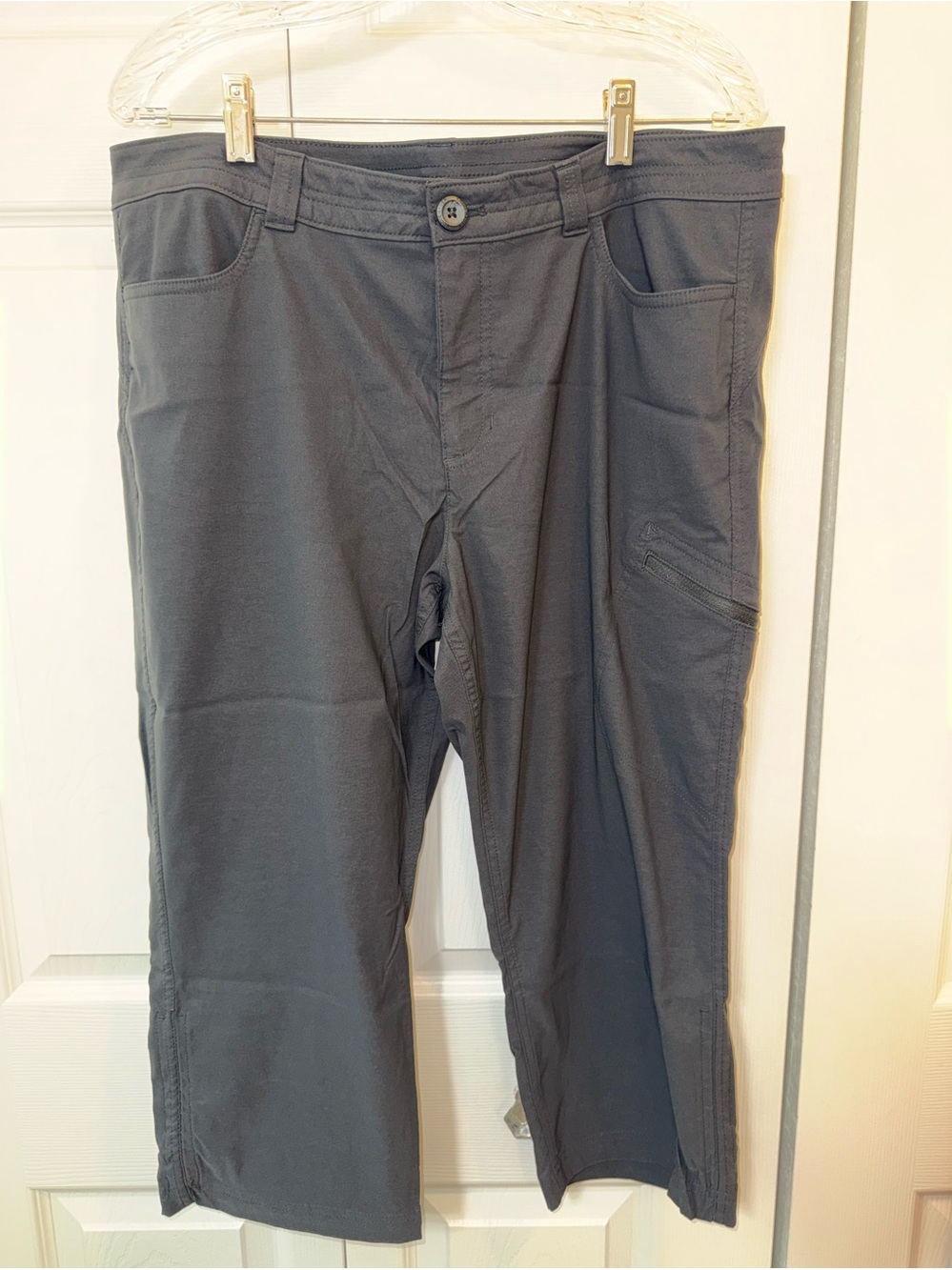 Eddie Bauer Capris